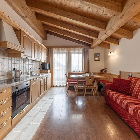 Residence Adler San Martino Di Castrozza Exterior photo