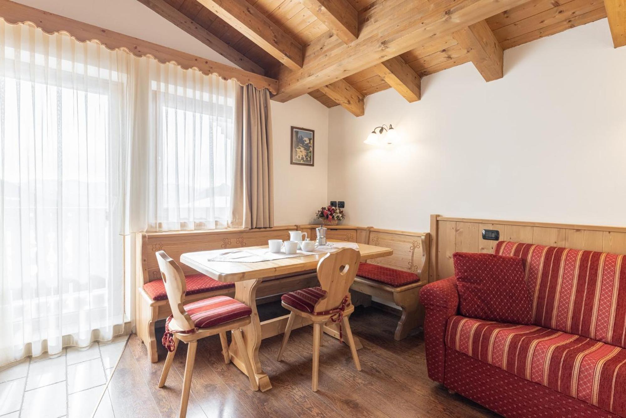 Residence Adler San Martino Di Castrozza Exterior photo