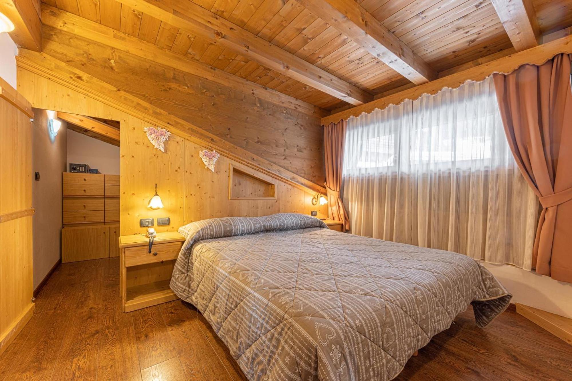 Residence Adler San Martino Di Castrozza Exterior photo