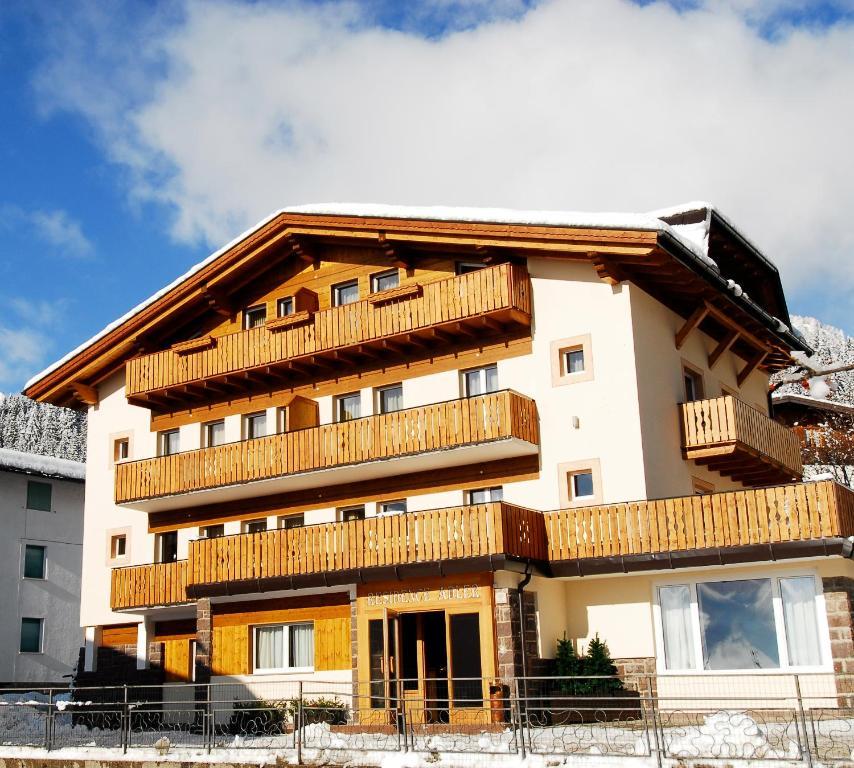 Residence Adler San Martino Di Castrozza Exterior photo