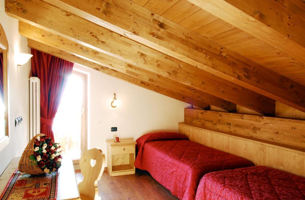 Residence Adler San Martino Di Castrozza Exterior photo