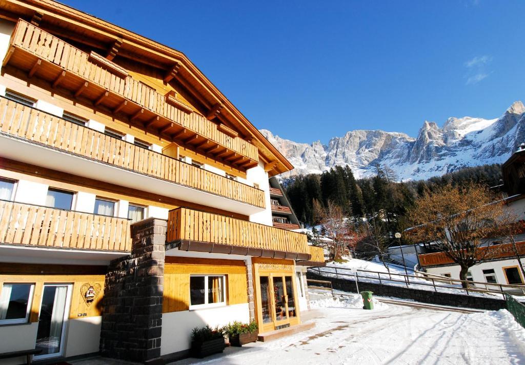 Residence Adler San Martino Di Castrozza Exterior photo